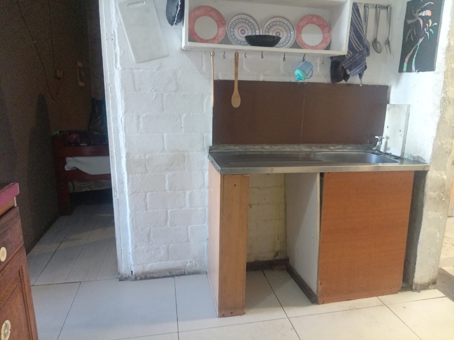 2 Bedroom Property for Sale in Manenberg Western Cape